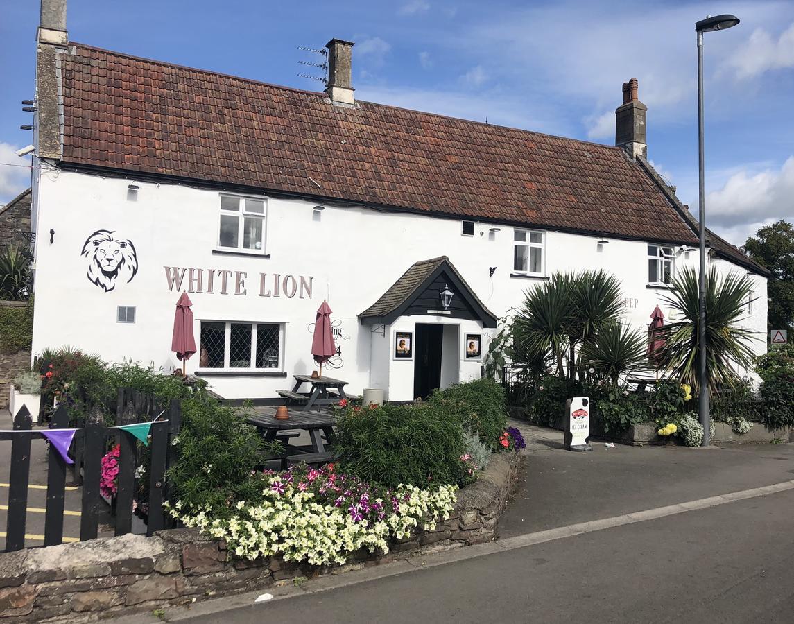 White Lion Hotel Yate Exterior photo